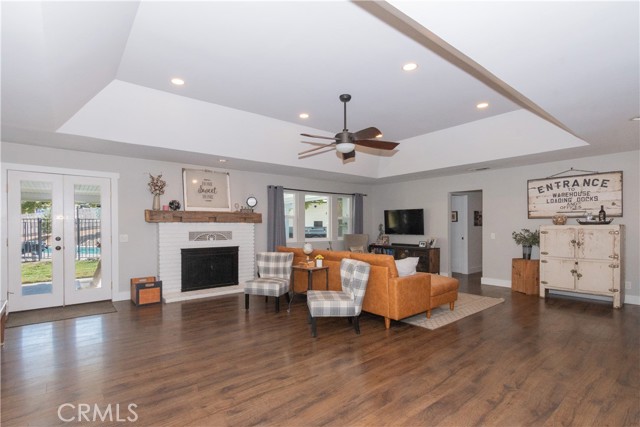 Detail Gallery Image 4 of 30 For 1766 Union Rd, Paso Robles,  CA 93446 - 4 Beds | 2 Baths