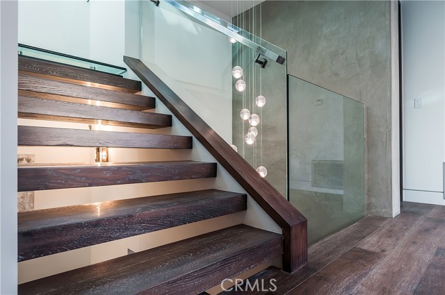 1635 Palm Drive, Hermosa Beach, California 90254, 4 Bedrooms Bedrooms, ,3 BathroomsBathrooms,Residential,Sold,Palm,SB17135203