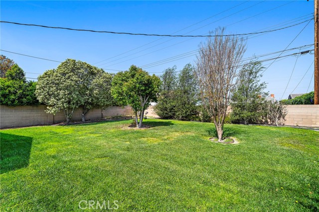 Detail Gallery Image 30 of 44 For 9111 Blackbird Ave, Fountain Valley,  CA 92708 - 4 Beds | 2 Baths