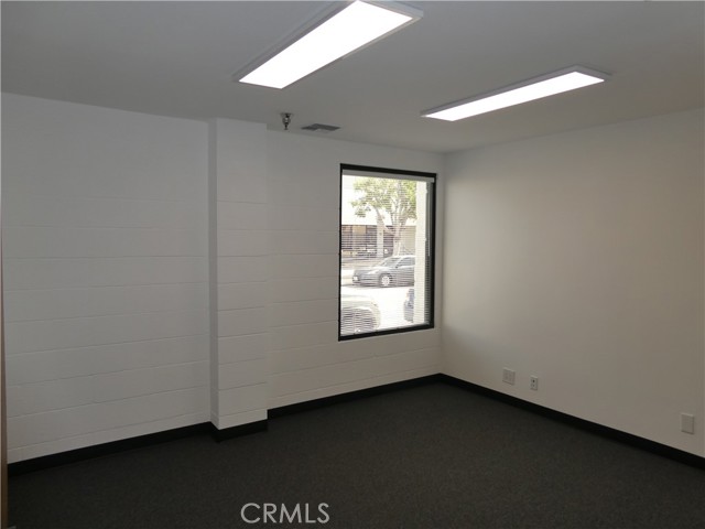 913 Ruberta Avenue, Glendale, California 91201, ,Commercial Lease,For Rent,913 Ruberta Avenue,CRGD23211279