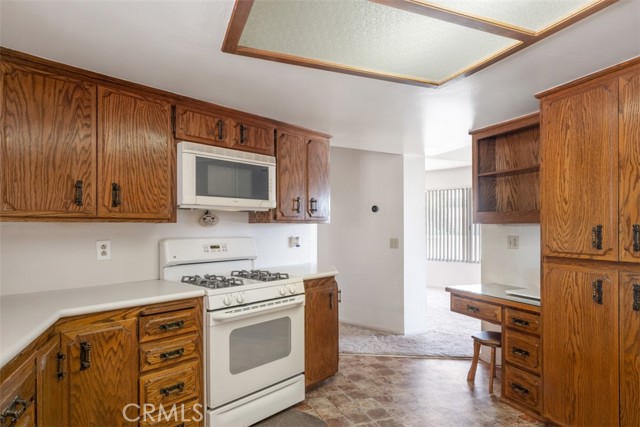 Detail Gallery Image 12 of 37 For 58697 Santa Barbara Dr, Yucca Valley,  CA 92284 - 3 Beds | 2 Baths