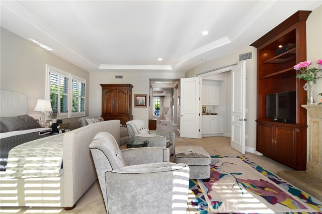 Detail Gallery Image 35 of 59 For 19134 Briarfield Way, Tarzana,  CA 91356 - 6 Beds | 7/1 Baths