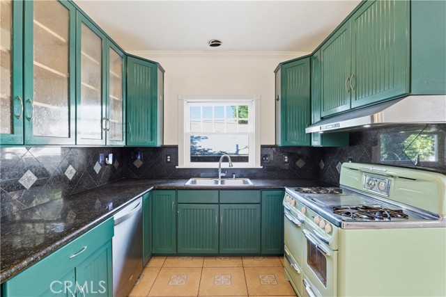 6543 Washington Avenue, Whittier CA: https://media.crmls.org/medias/5a8a8030-ad97-4854-8a00-9c63be60c379.jpg