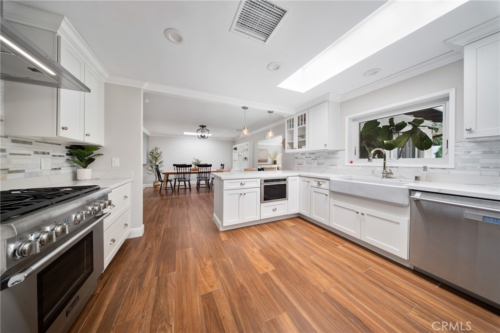 MLS #OC25137424 img 11