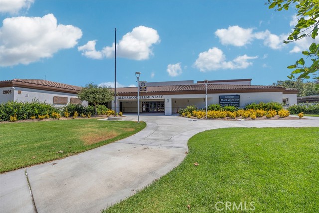29 Windchime, Irvine CA: https://media.crmls.org/medias/5a8b7ab0-04b4-4a0f-83f6-17db0016d6c9.jpg