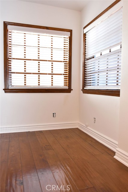 Detail Gallery Image 27 of 45 For 5235 San Feliciano Dr, Woodland Hills,  CA 91364 - 5 Beds | 4 Baths