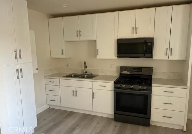 Detail Gallery Image 5 of 6 For 237 W Wilson Ave #8,  Orange,  CA 92867 - 1 Beds | 1 Baths