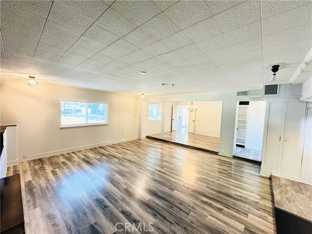 Detail Gallery Image 11 of 45 For 16737 Pineridge, Granada Hills,  CA 91344 - 4 Beds | 2/1 Baths