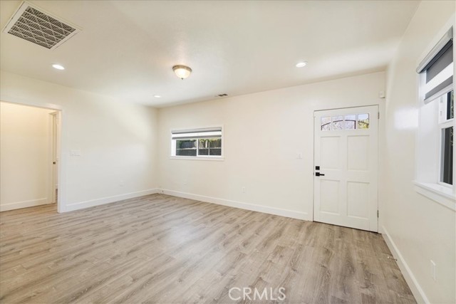 Detail Gallery Image 7 of 30 For 3263 E Green St, Pasadena,  CA 91107 - 3 Beds | 1 Baths