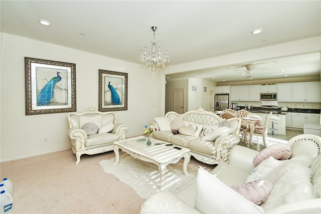 Detail Gallery Image 10 of 51 For 15607 Allspice Ln, Fontana,  CA 92336 - 4 Beds | 3 Baths