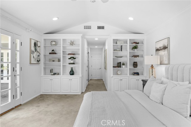 Detail Gallery Image 21 of 38 For 1635 San Pasqual, Pasadena,  CA 91106 - 4 Beds | 3 Baths