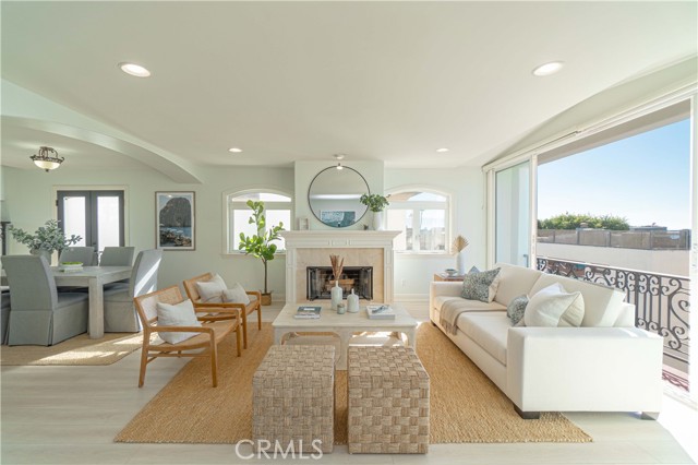 2321 Hermosa Avenue, Hermosa Beach, California 90254, 4 Bedrooms Bedrooms, ,4 BathroomsBathrooms,Residential,Sold,Hermosa,SB23217012