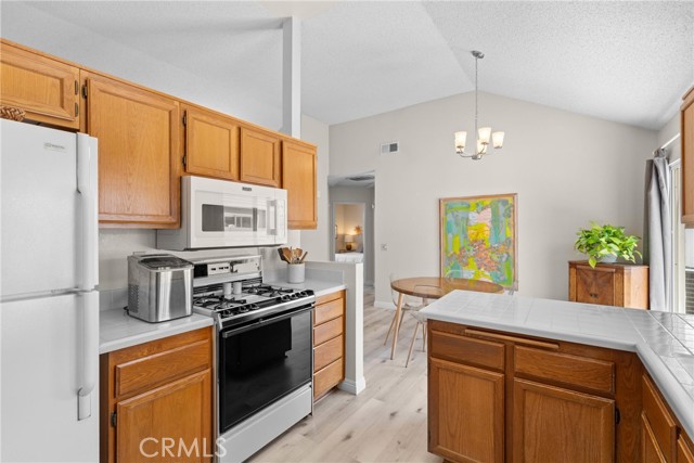 Detail Gallery Image 13 of 35 For 6681 Brighton Pl, Rancho Cucamonga,  CA 91737 - 2 Beds | 2 Baths