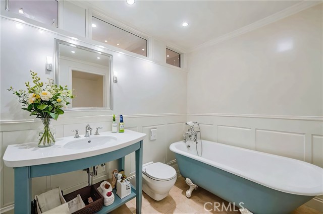 4621 Hampden Rd, Corona del Mar CA: https://media.crmls.org/medias/5a925f14-fccd-4eaf-9959-e4c1aaeb7579.jpg