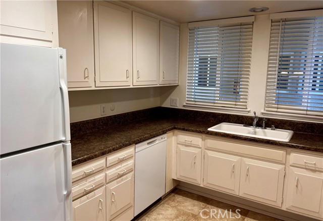 Detail Gallery Image 9 of 25 For 746 Avenida Majorca #N,  Laguna Woods,  CA 92637 - 2 Beds | 2 Baths