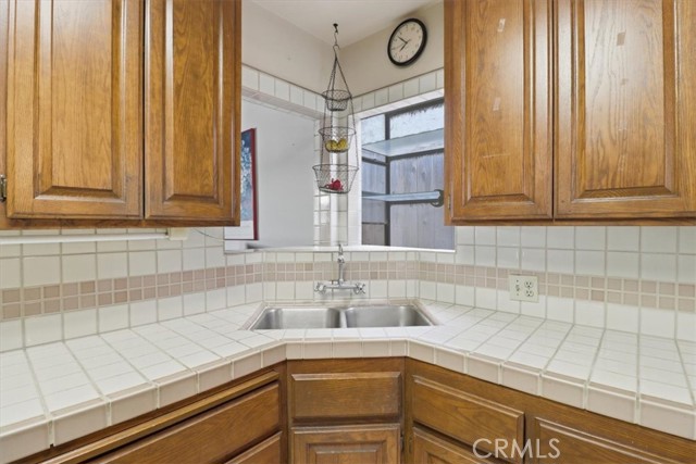 Detail Gallery Image 13 of 39 For 2103 Harriman, Redondo Beach,  CA 90278 - – Beds | – Baths