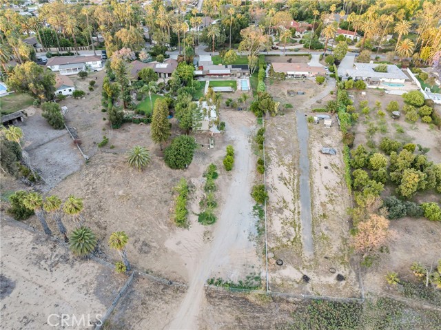 2886 Mcallister Street, Riverside CA: https://media.crmls.org/medias/5a93cef1-ef69-482e-b7a0-8525301a97b7.jpg