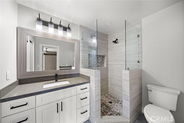 Detail Gallery Image 7 of 43 For 22400 Canyon Club, Canyon Lake,  CA 92587 - 3 Beds | 2 Baths