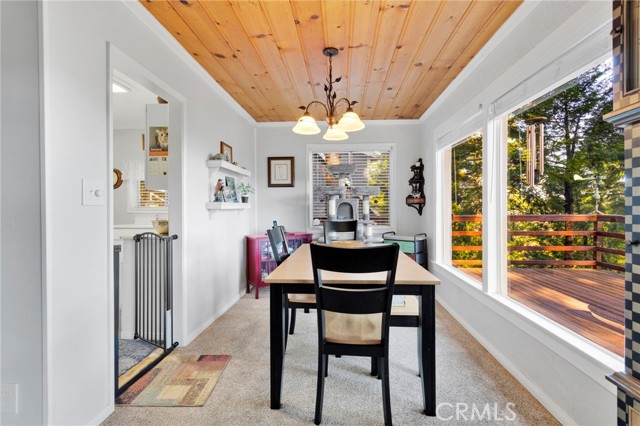 Detail Gallery Image 19 of 68 For 993 Mercury Way, Crestline,  CA 92325 - 2 Beds | 2 Baths