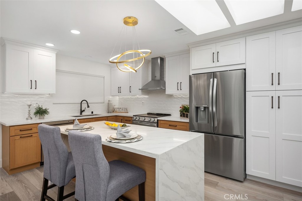 MLS #OC25166462 image #16