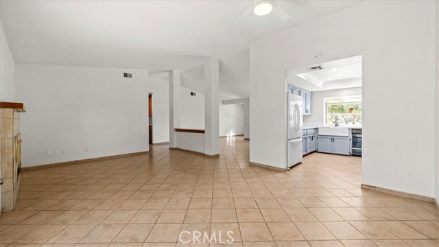 Detail Gallery Image 7 of 38 For 6676 Coloma Way, Jurupa Valley,  CA 92509 - 4 Beds | 2 Baths