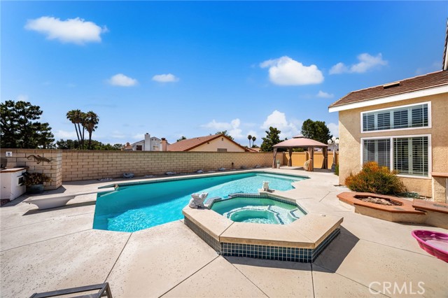 245 Cottonwood Avenue, Riverside CA: https://media.crmls.org/medias/5a98ebcc-4fe6-49f6-a5e0-bf85024678d6.jpg