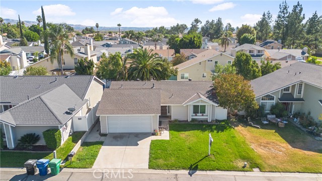 Detail Gallery Image 2 of 24 For 28623 Fenwick Way, Highland,  CA 92346 - 2 Beds | 2 Baths