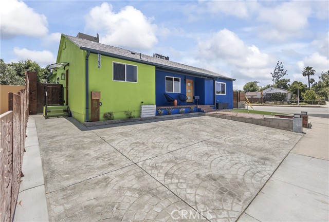 5606 White Oaks Avenue, Encino CA: https://media.crmls.org/medias/5a992e4e-2940-4532-82db-15ca8965cef9.jpg