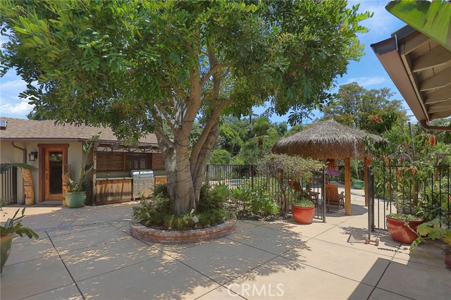 5866 Varna Avenue, Valley Glen CA: https://media.crmls.org/medias/5a99d163-6dfe-42a3-b6a1-7e1f0fbb24a1.jpg