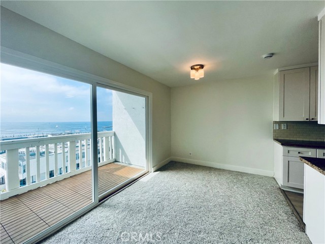 Detail Gallery Image 3 of 20 For 630 the Village #316,  Redondo Beach,  CA 90277 - 2 Beds | 2 Baths