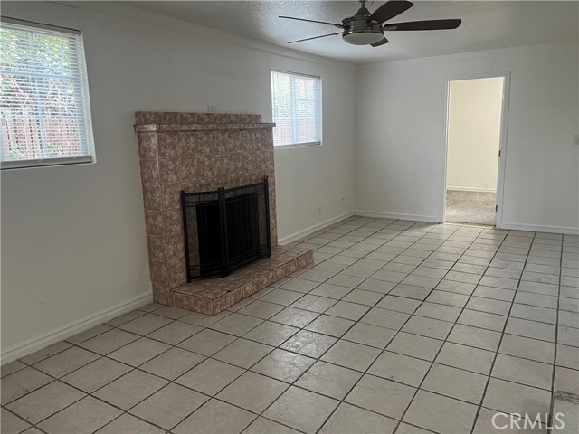 Detail Gallery Image 13 of 46 For 1020 W 24th St, Merced,  CA 95340 - 5 Beds | 1/1 Baths