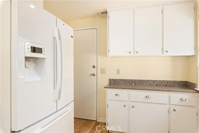 12855 Island Circle, Clearlake Oaks CA: https://media.crmls.org/medias/5a9a6a24-46d7-4a0e-8403-83935507247c.jpg