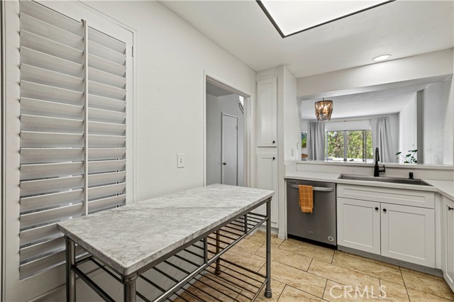 Detail Gallery Image 6 of 26 For 24512 Mcbean Pkwy #58,  Valencia,  CA 91355 - 2 Beds | 3 Baths