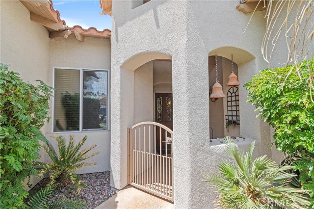 79 Sedona Court, Palm Desert CA: https://media.crmls.org/medias/5a9be988-809a-403c-893e-d49e8600da62.jpg