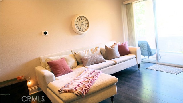 Detail Gallery Image 5 of 10 For 2400 Del Mar Way #201,  Corona,  CA 92882 - 2 Beds | 2 Baths