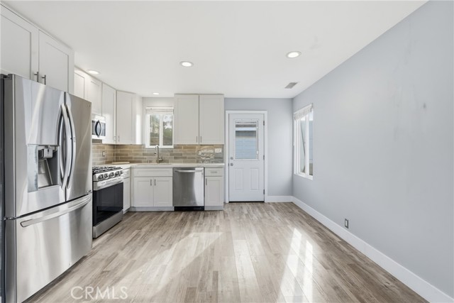 2516 185th, Redondo Beach CA: https://media.crmls.org/medias/5a9c2d1f-0bdc-4b1c-b53e-7ec07cf4d616.jpg