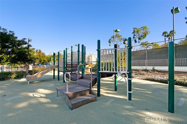 6150 E West View Drive, Orange CA: https://media.crmls.org/medias/5a9c80fe-c47e-4134-b141-08d8a4f200ee.jpg