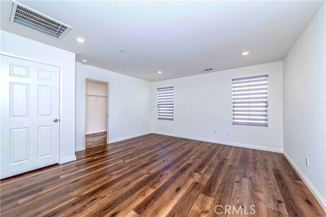 9795 Ardisia Street, Riverside CA: https://media.crmls.org/medias/5a9cf9b6-175c-41fc-a107-8fa06344941b.jpg