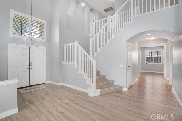3280 Stallion Street, Ontario CA: https://media.crmls.org/medias/5a9d3556-0f8a-468f-95db-1c4578acc888.jpg