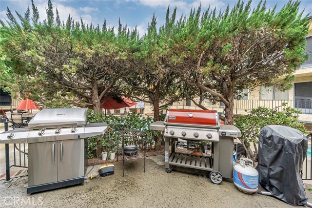Detail Gallery Image 30 of 41 For 3907 La Crescenta Avenue #208,  La Crescenta,  CA 91214 - 1 Beds | 1 Baths