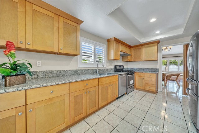 19545 Quicksilver Lane, Rowland Heights CA: https://media.crmls.org/medias/5a9ec3fd-3c0c-4250-81d5-24b60283a52d.jpg