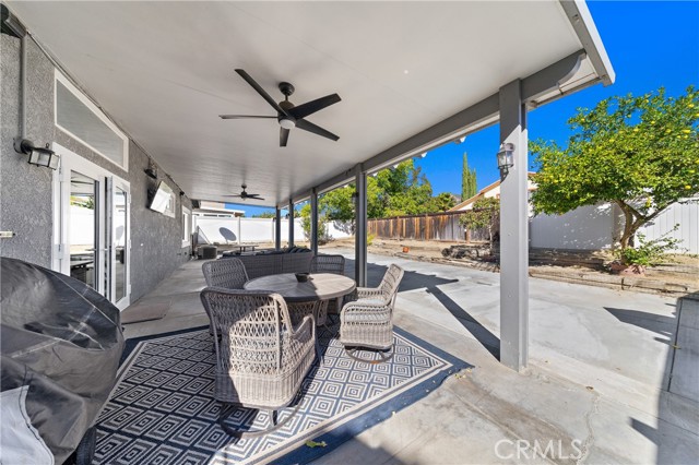 2664 W White Pine, San Bernardino CA: https://media.crmls.org/medias/5a9ed532-a351-44c0-890e-9aa00e1fb2a1.jpg