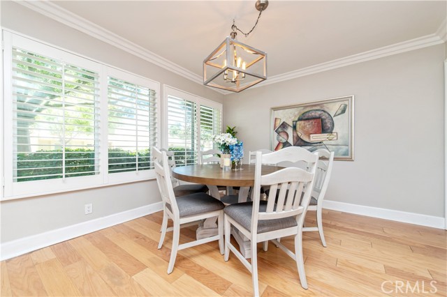 2214 Vista Hogar, Newport Beach CA: https://media.crmls.org/medias/5a9ed920-1909-41f5-bd23-6cf9c447f402.jpg