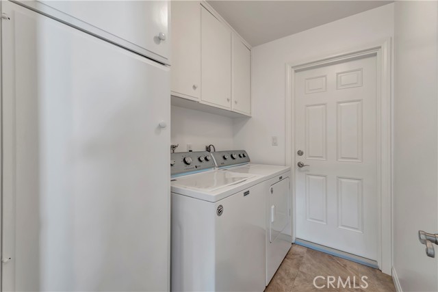 Detail Gallery Image 25 of 63 For 19201 Sherborne Ln, Huntington Beach,  CA 92646 - 4 Beds | 2/1 Baths