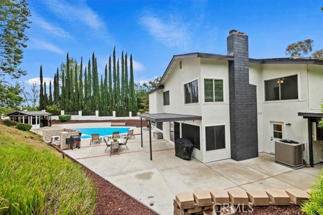 Detail Gallery Image 32 of 47 For 265 S Leandro St, Anaheim,  CA 92807 - 4 Beds | 2/1 Baths