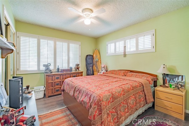 Detail Gallery Image 17 of 31 For 10836 Darby Ave, Porter Ranch,  CA 91326 - 4 Beds | 2 Baths