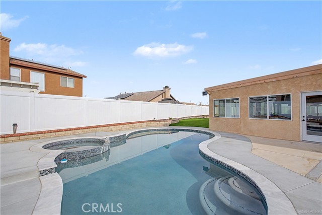 Detail Gallery Image 25 of 29 For 12714 Dorsey Ct, Victorville,  CA 92392 - 5 Beds | 3 Baths