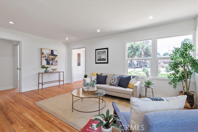 Detail Gallery Image 13 of 34 For 288 W Mariposa St, Altadena,  CA 91001 - 3 Beds | 2 Baths
