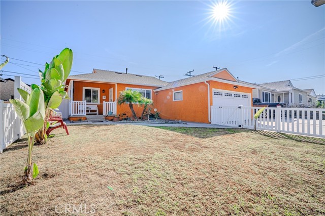 4840 Maybank Avenue, Lakewood, California 90712, 2 Bedrooms Bedrooms, ,1 BathroomBathrooms,Single Family Residence,For Sale,Maybank,CV25020501