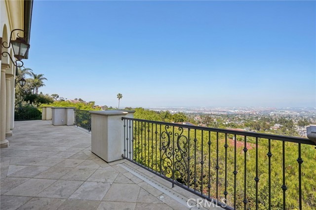 6337 Via Colinita, Rancho Palos Verdes CA: https://media.crmls.org/medias/5aa19834-6e9b-4582-a275-685c5140920a.jpg